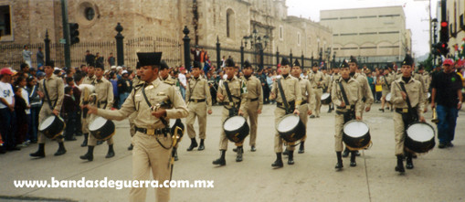 BANDA DE GUERRA DEL COLEGIO MILITARIZADO NUEVO MEXICO DE DURANGO
